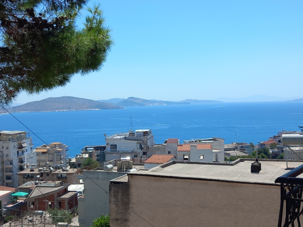 Corfu and Saranda: close but long divided 