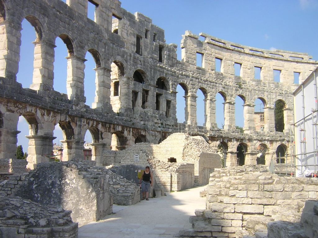 OFF THE BALKAN TRACK: Eavesdropping, a bad cold and fabulous Roman sites in&nbsp;Pula