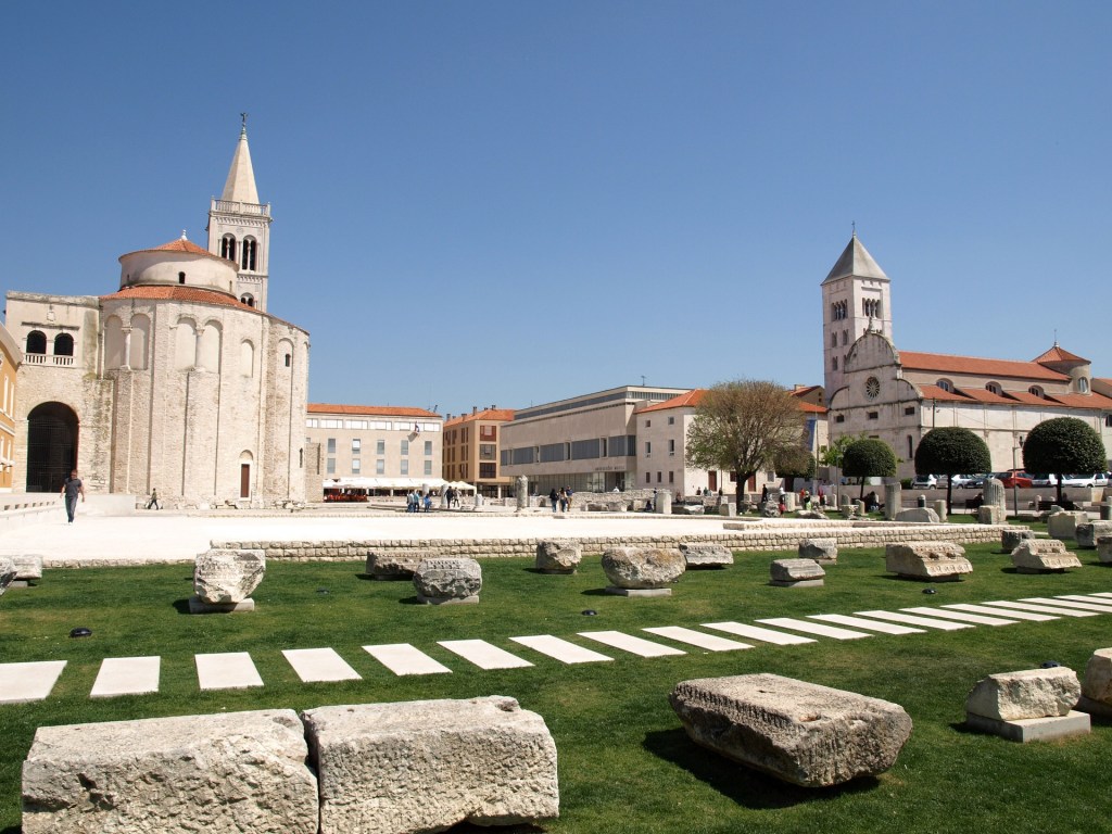A simple grocery run in Zadar leads to Roman remains and Medieval&nbsp;churches