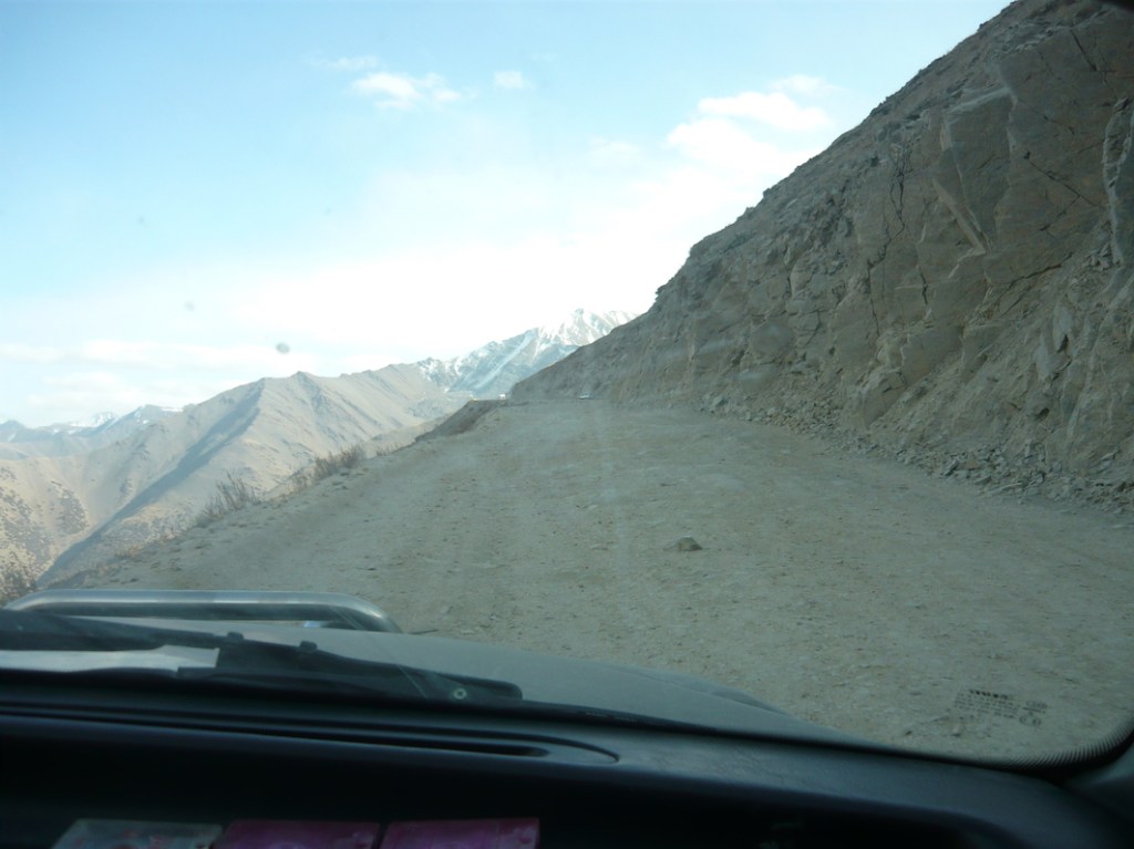 OVERLAND TO TAJIKISTAN 9: Istaravshan to Dushanbe (terrifying ascent to high mountain&nbsp;passes)